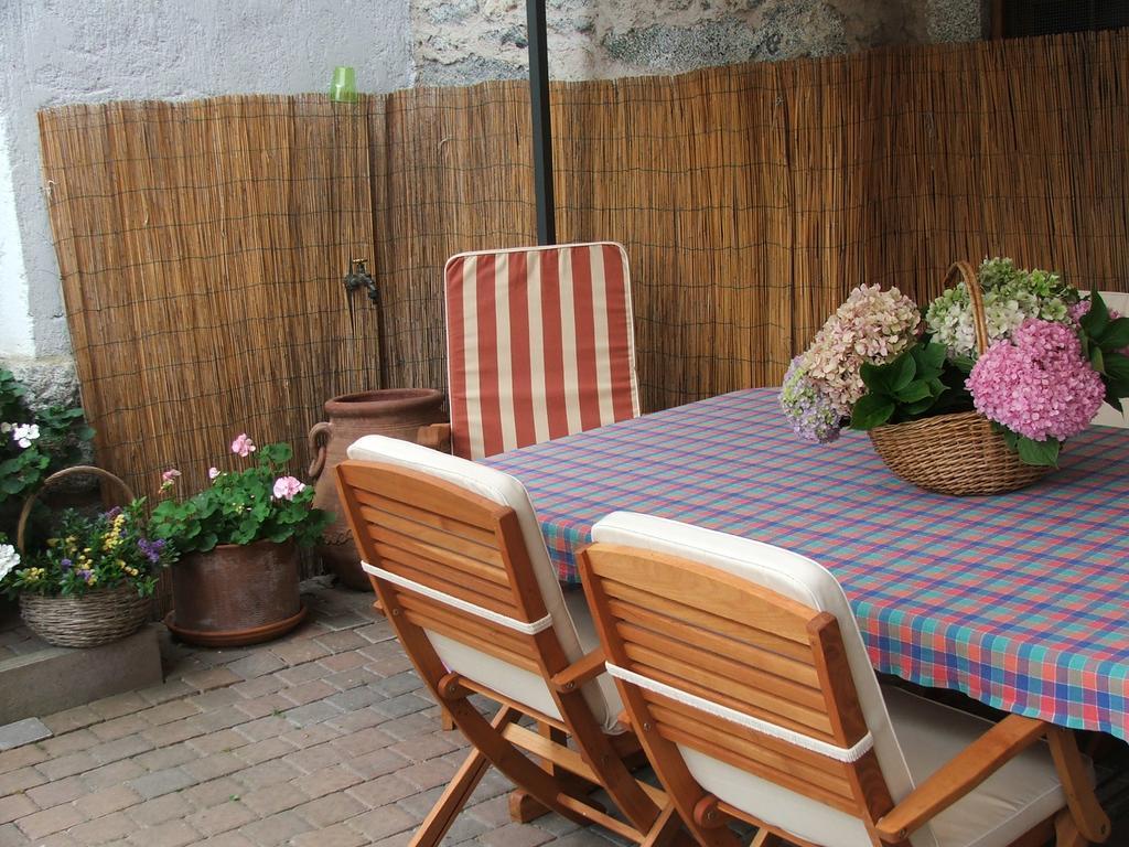 Antica Casa Ortensia Riva del Garda Buitenkant foto