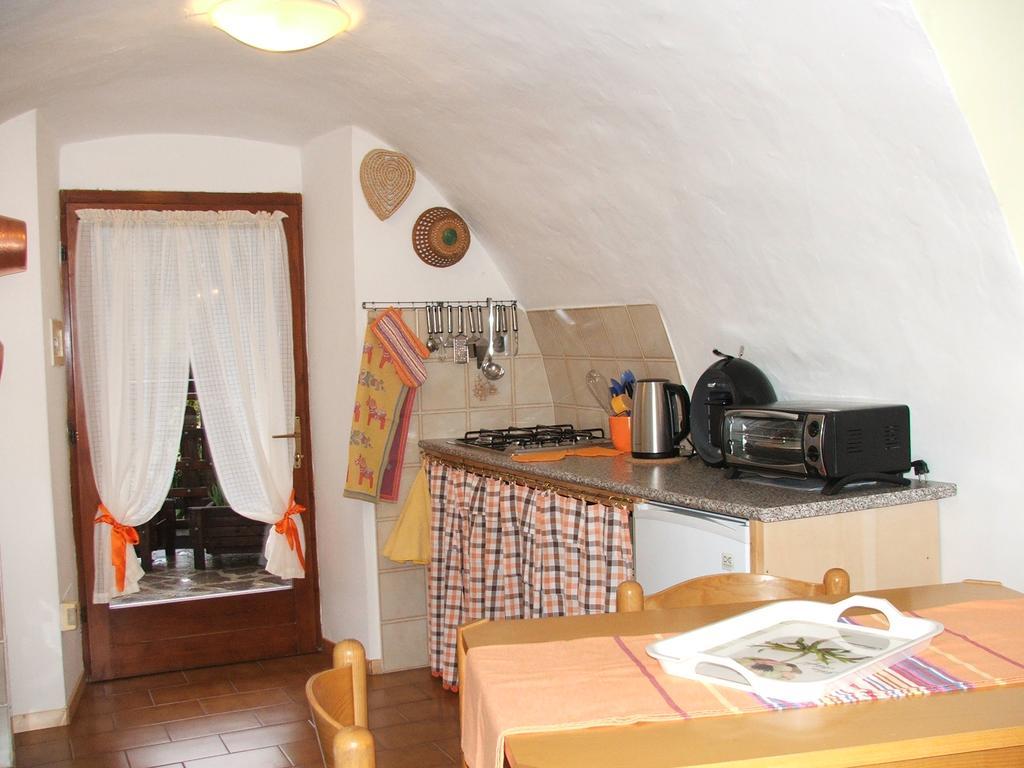 Antica Casa Ortensia Riva del Garda Buitenkant foto